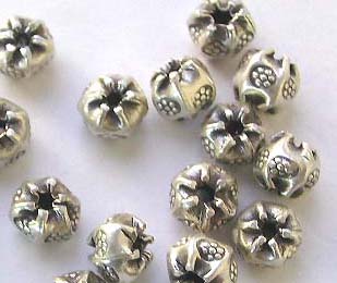 primitive tribe jewelry and tribal beads wholesale sterling silver beads from Bali Indonesia, wholesale to jewelry stores 