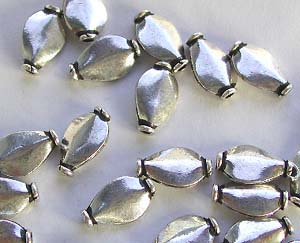 sterling silver jewelry charms, Bali silver beads and jewelry finding made of 925 sterling silver primitive tribe jewelry and tribal beads wholesale jewelry gifts distributor - wholesale quality fine sterling silver jewelry and Bali silver beads, findings. -wholesale jewelry products to the trade, traditional decoratio