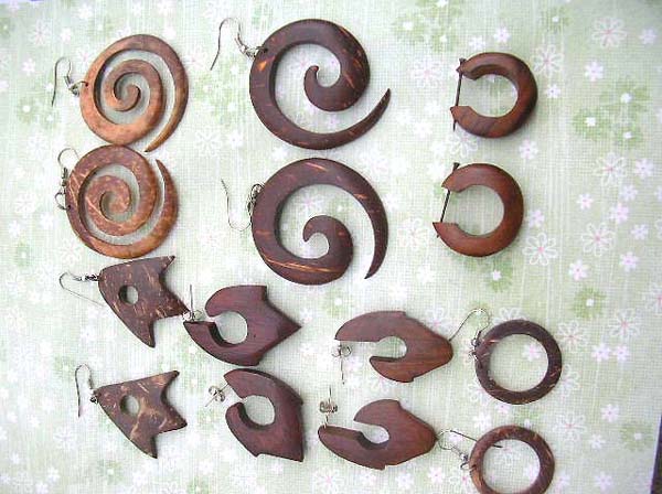 wooden-earring-assortement, Bali Handicrafts Wholesaler, Wholesale Bali wooden-earring-assortement, Bali Handicrafts Wholesaler, Wholesale Bali