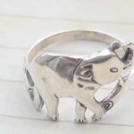 Elephant design,vintage 925. stamped silver ring