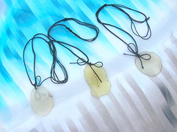 Handicraft flat cut genuine gemstone stone necklace with adjustable black string, wholesale jewelry