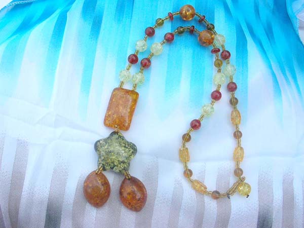 Rectangular and star beaded imitation amber necklace