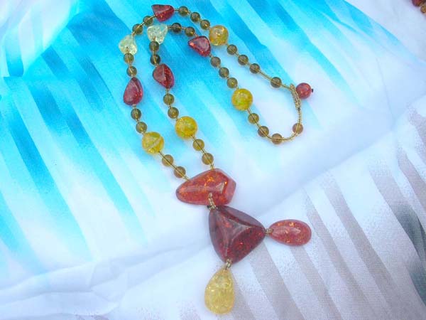 Triangle and water-drop mix beaded amber necklace