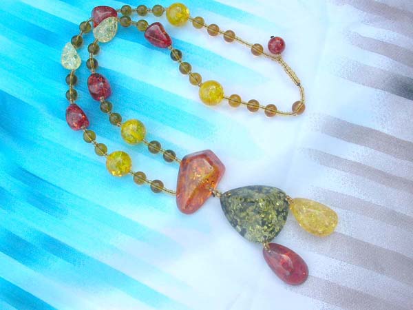 Matching shape beaded faux amber necklace