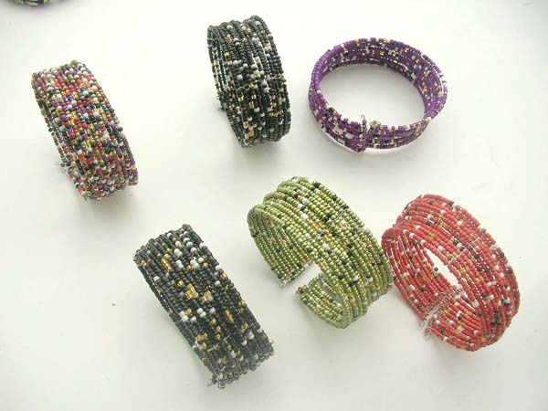 Multi row fashion seed bead bangle