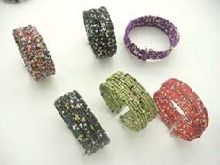 Multi row fashion seed bead bangle