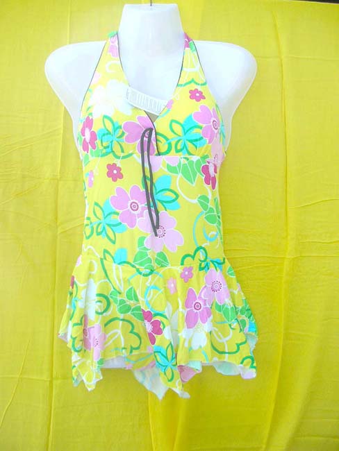 one-piece-beachwear-01swimming-suits