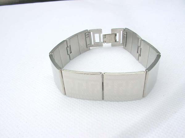 stainless-steel-bracelet-004