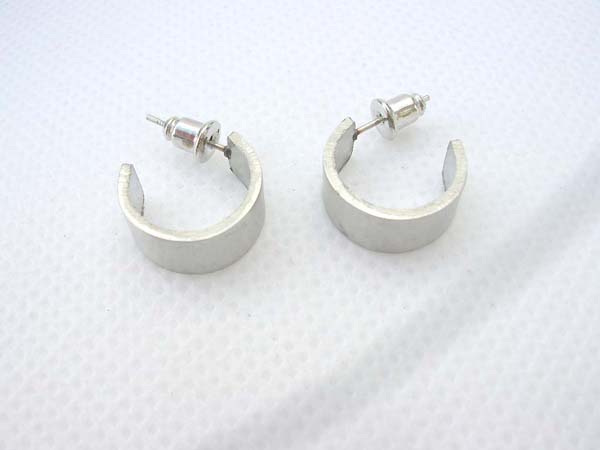 stainless-steel-earrings-001m