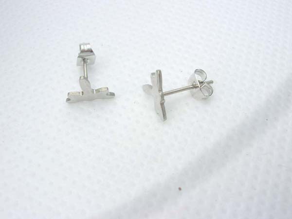 stainless-steel-studs-earring-cm
