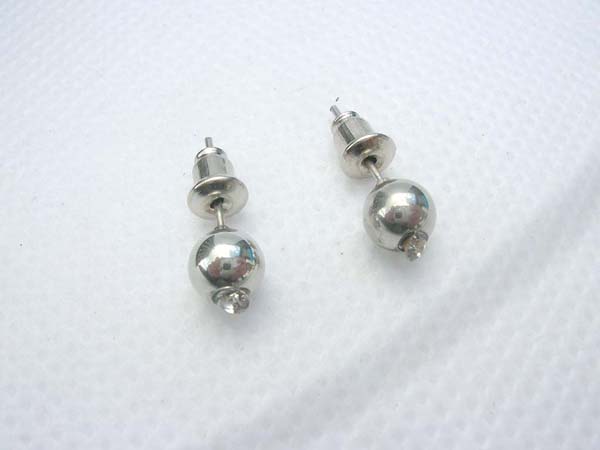 stainless-steel-studs-earring-hm