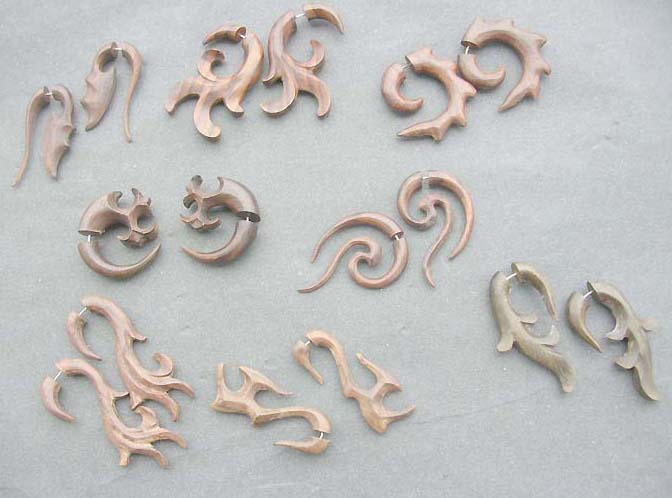 gauge-wooden-earlet-earringm