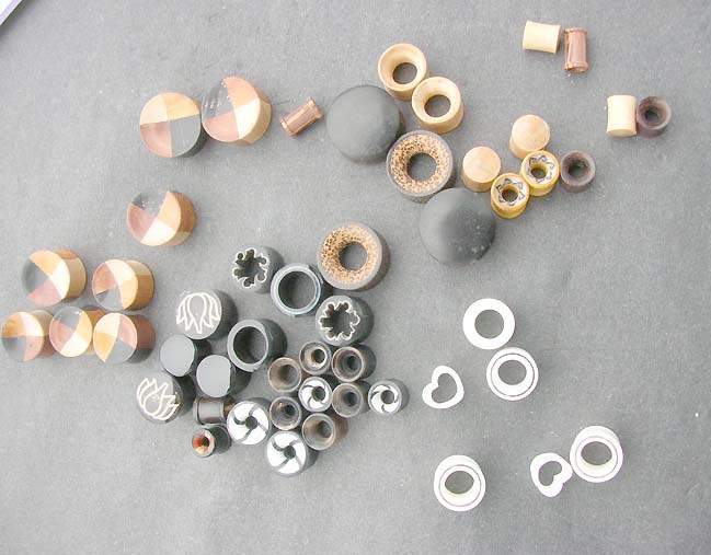 plugs-natural-earring