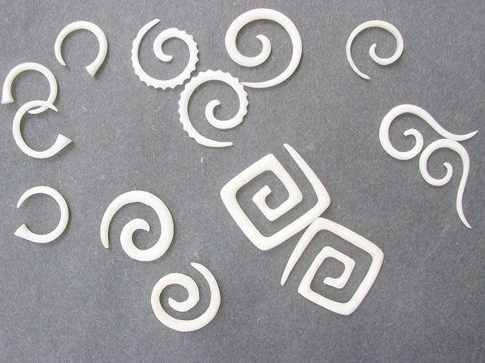 tribal-bone-earring-ass1m