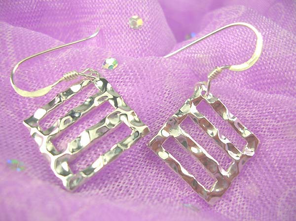 Nugget diamond, Stamped 925 sterling silver earring, Made in Thailand