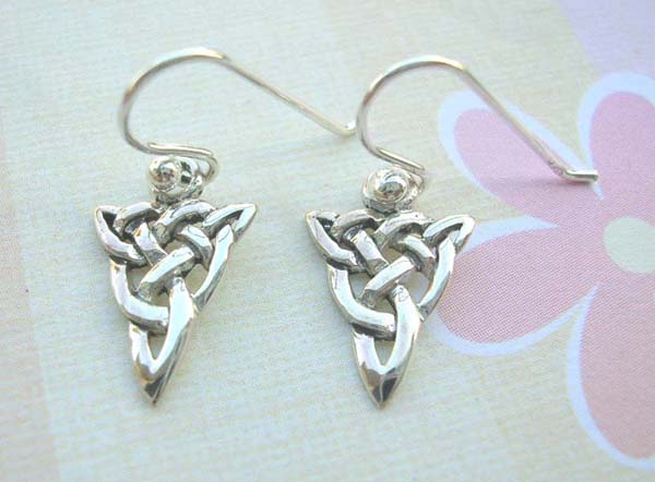 9.25 genius sterling silver silver triangle celtic earring