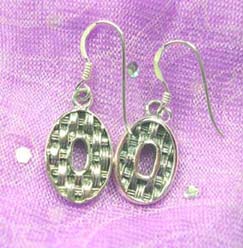 9.25 genius sterling silver woven O shape earring