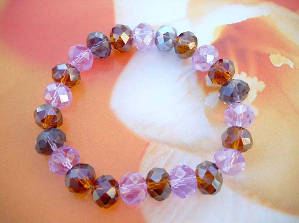 Acrylic rhinestone multiple colors beaded stretchy bracelet, gift wholesaler
