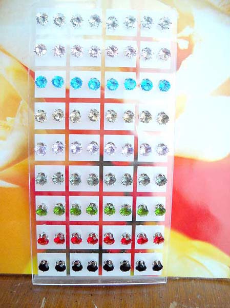 Round shape cubic zirconia ear studs with display stand, cheap wholesale costume jewelry