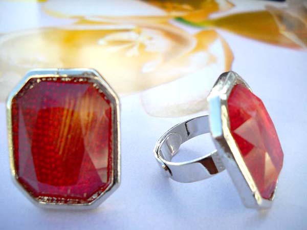 Sliver plated fashion cut face shiny brown ring, costume jewelry at wholesale prices