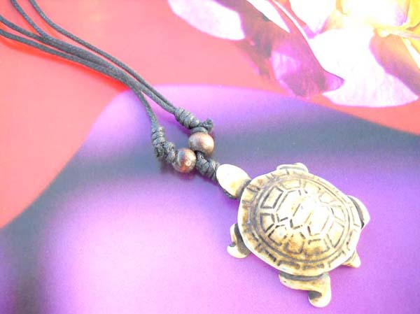 Men's fashion turtle necklace