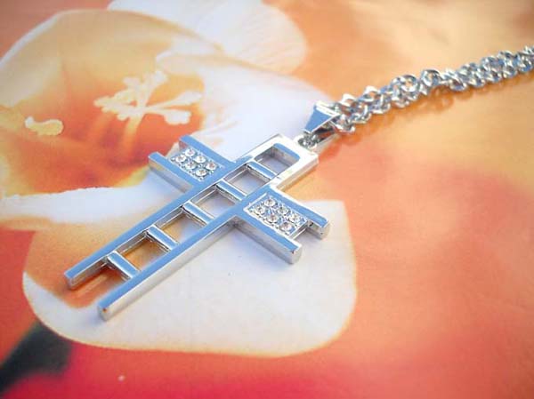 Mini square forming in cross pendant with clear cz decor necklace