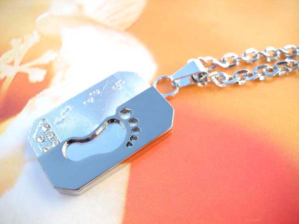 Foot print stainless steel necklace