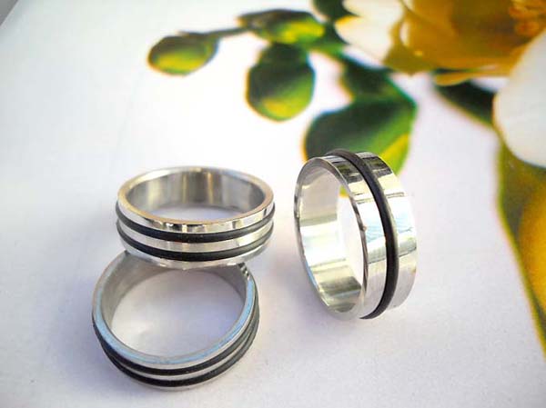 Stainless steel etch-in black line decor ring