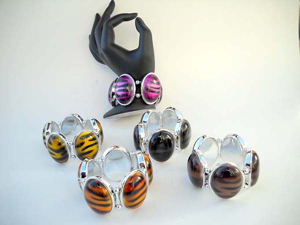 In fashion assorted shiny bead with tiger skin bracelet
