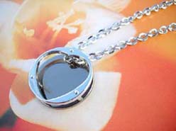 Heart love design stainless steel necklace