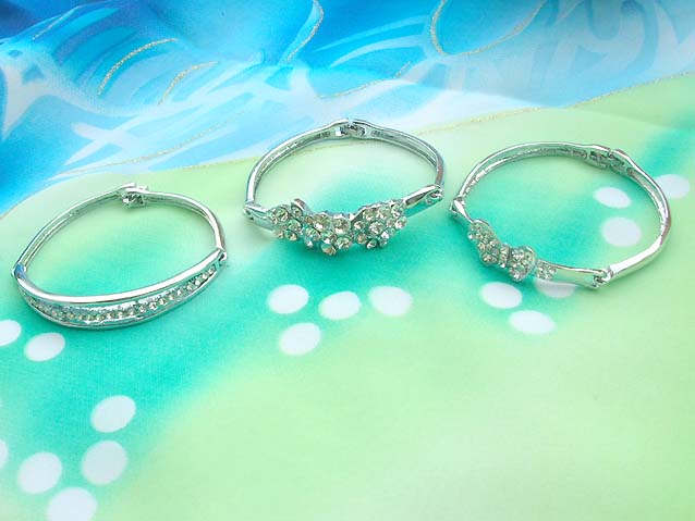 cz-rhinestone-silver-bangles-002
