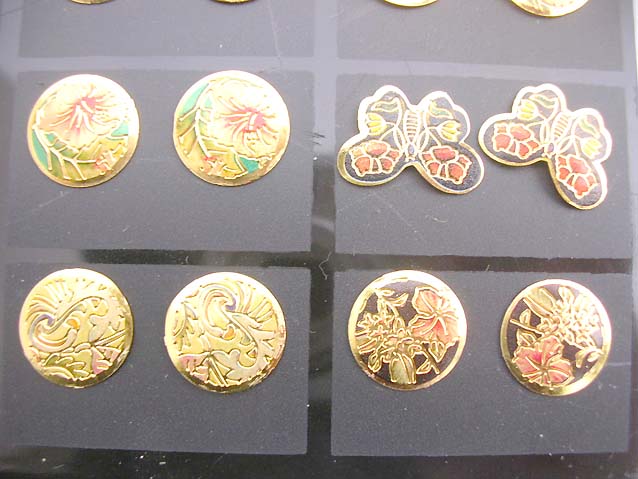 fashion-studs-earring-gold-tone-1i