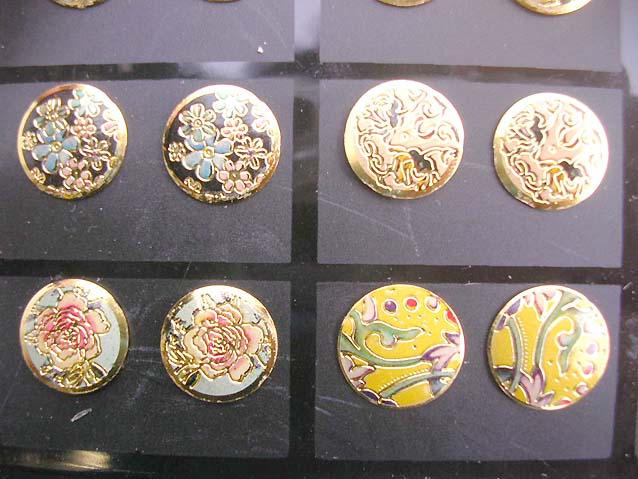 fashion-studs-earring-gold-tone-1k