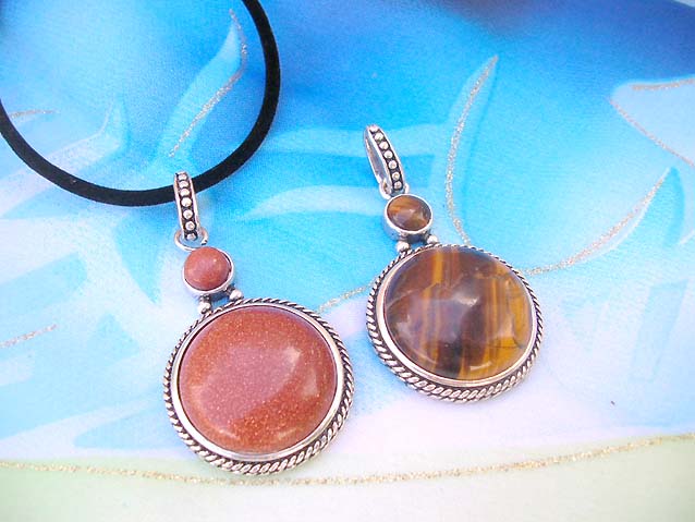gemstone-pendant-necklace-024