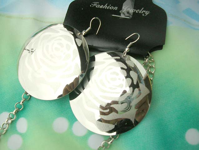 large-pendant-earring-set-01m2