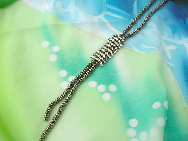 long-necklaces-08black-m