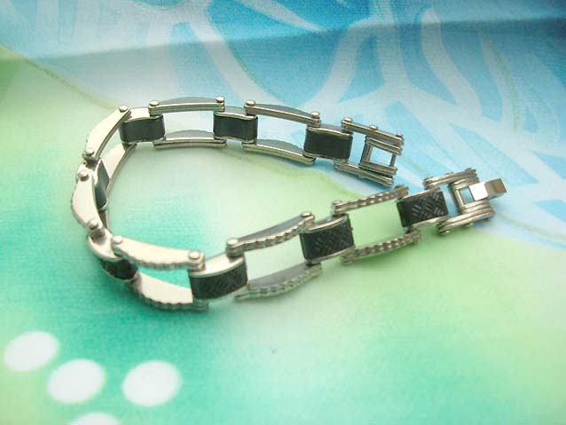 stainless-steel-bracelet-011organic-jewellery