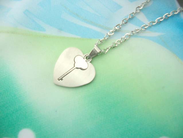 stainless-steel-pendant-necklace-006silver-chain
