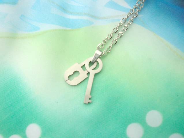 stainless-steel-pendant-necklace-009silver-chain