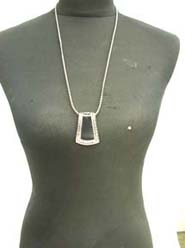 long-necklaces-09black