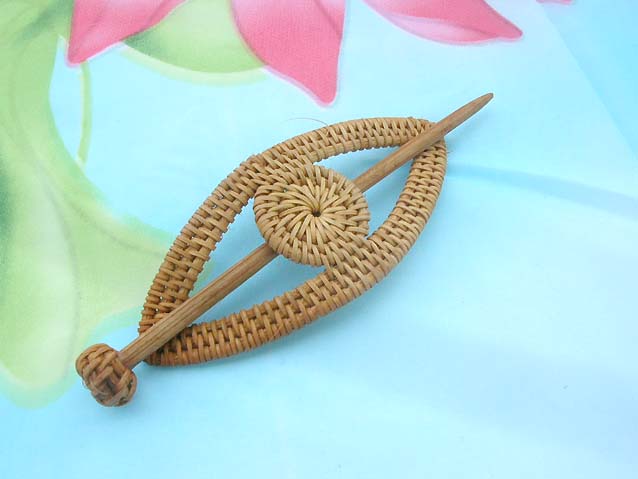bali-rattan-hairpin-eye