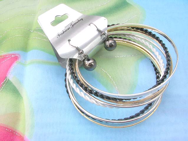 fashion-multiple-slim-bangle-set002