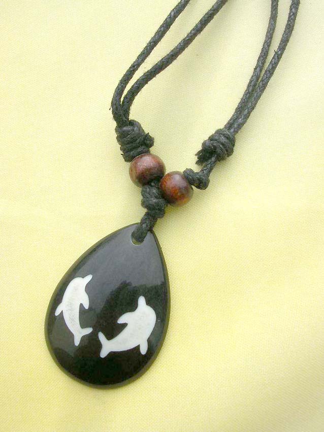 fashion-necklace-013closeup