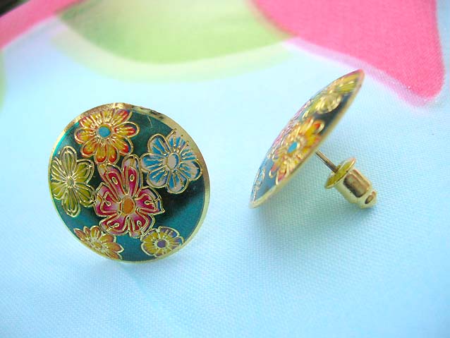 fashion-studs-earring-gold-tone-4a