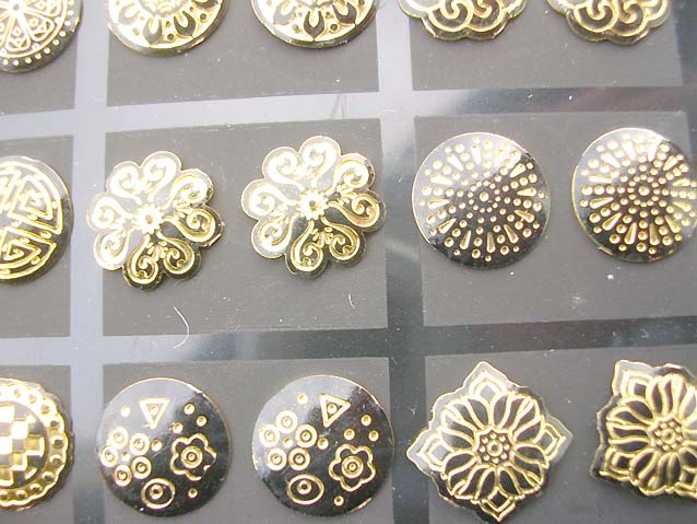 fashion-studs-earring-gold-tone-6e