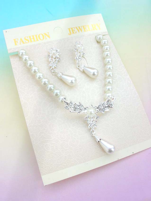 faux-pearl-crystal-flower-jewelryset014necklace-earring