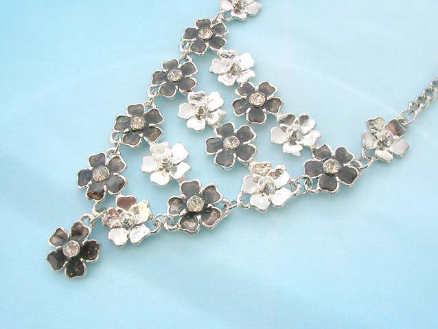 jewelryset006closeup