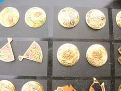 fashion-studs-earring-gold-tone-5a
