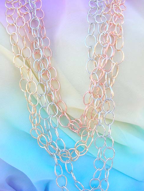 high-fashion-necklace-005-closeup
