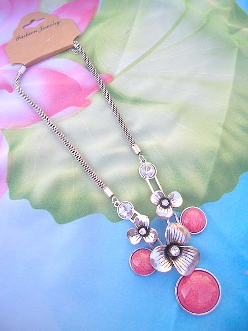 retro-fashion-necklace-004-1